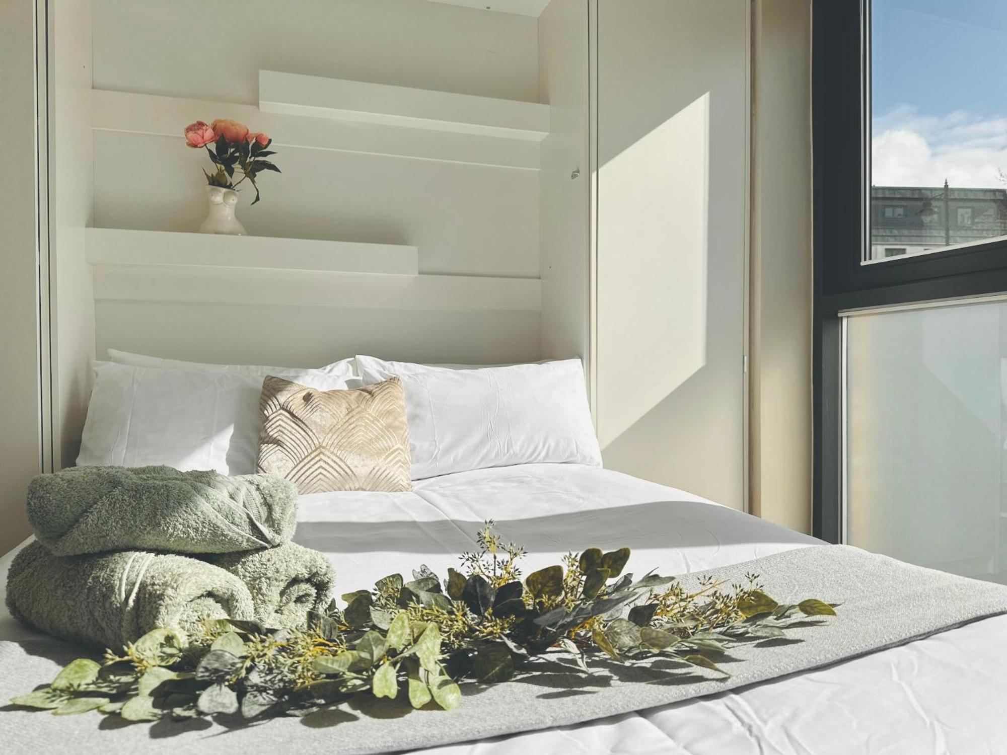 Stylish, Modern Apartment In Central Лондон Экстерьер фото